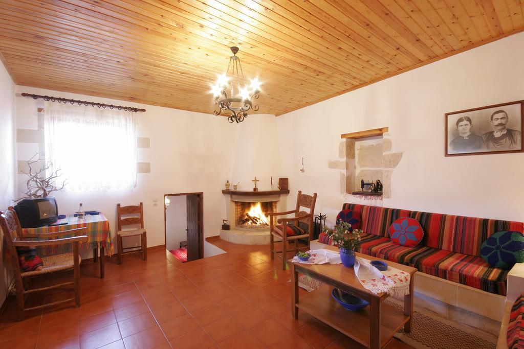 Fenareti Village House Makhairoí Екстериор снимка